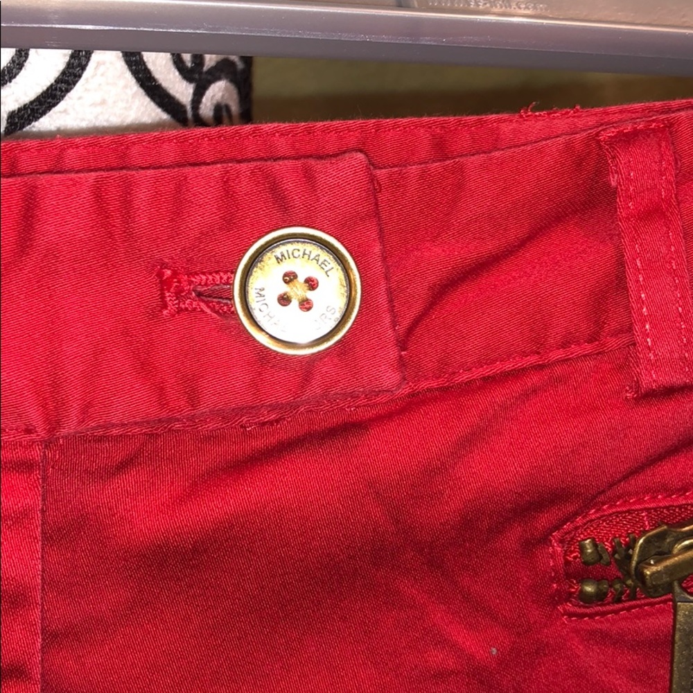 Red pants - Picture 4 of 7